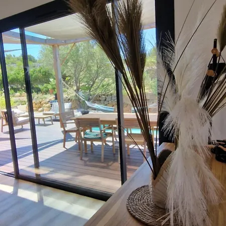 Uoleva Villa